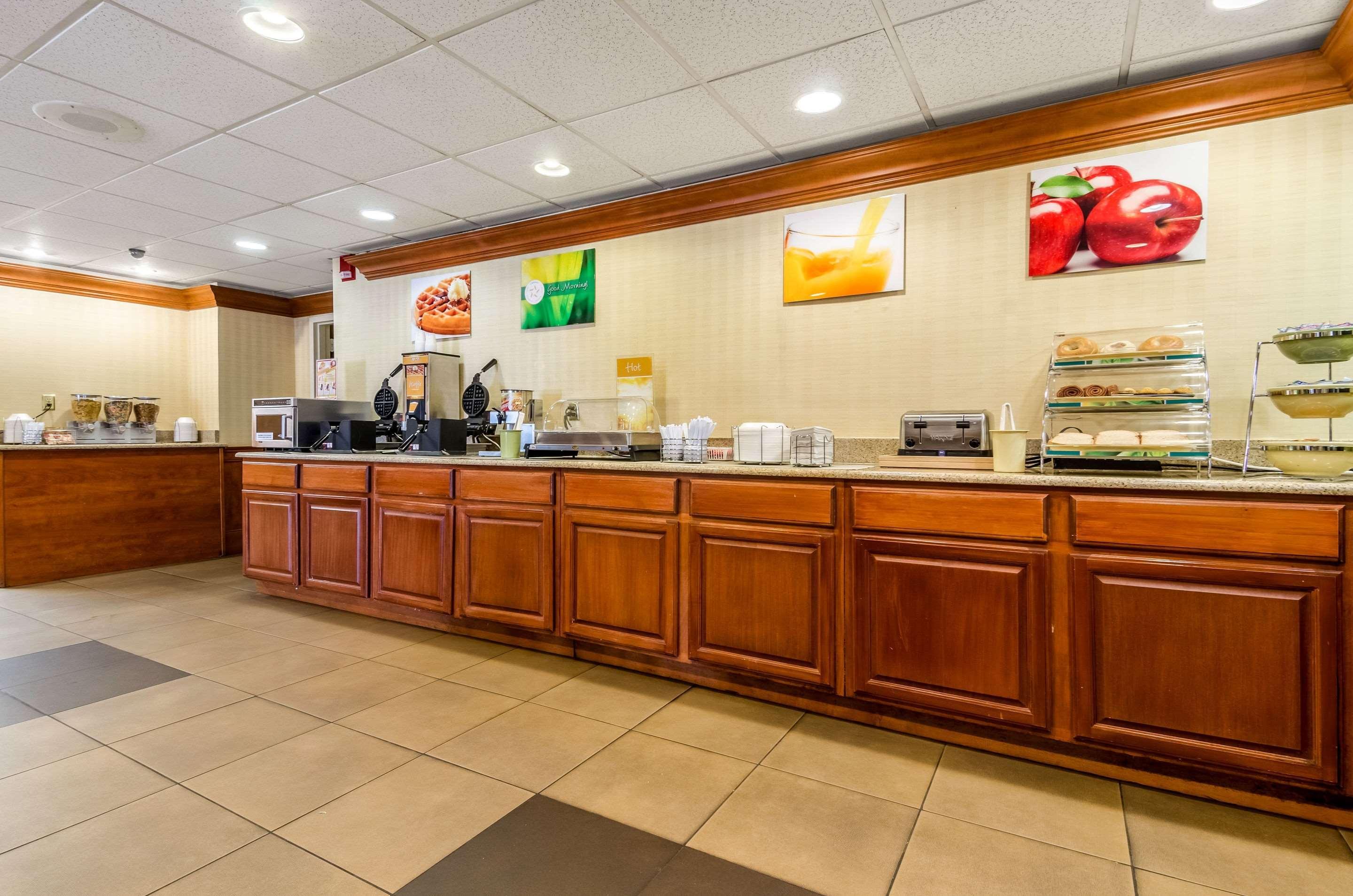 Quality Inn Lumberton Bagian luar foto